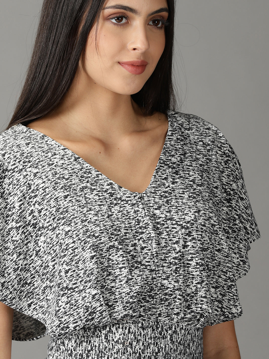 Women's Black Print Extended Sleeves Crop Top