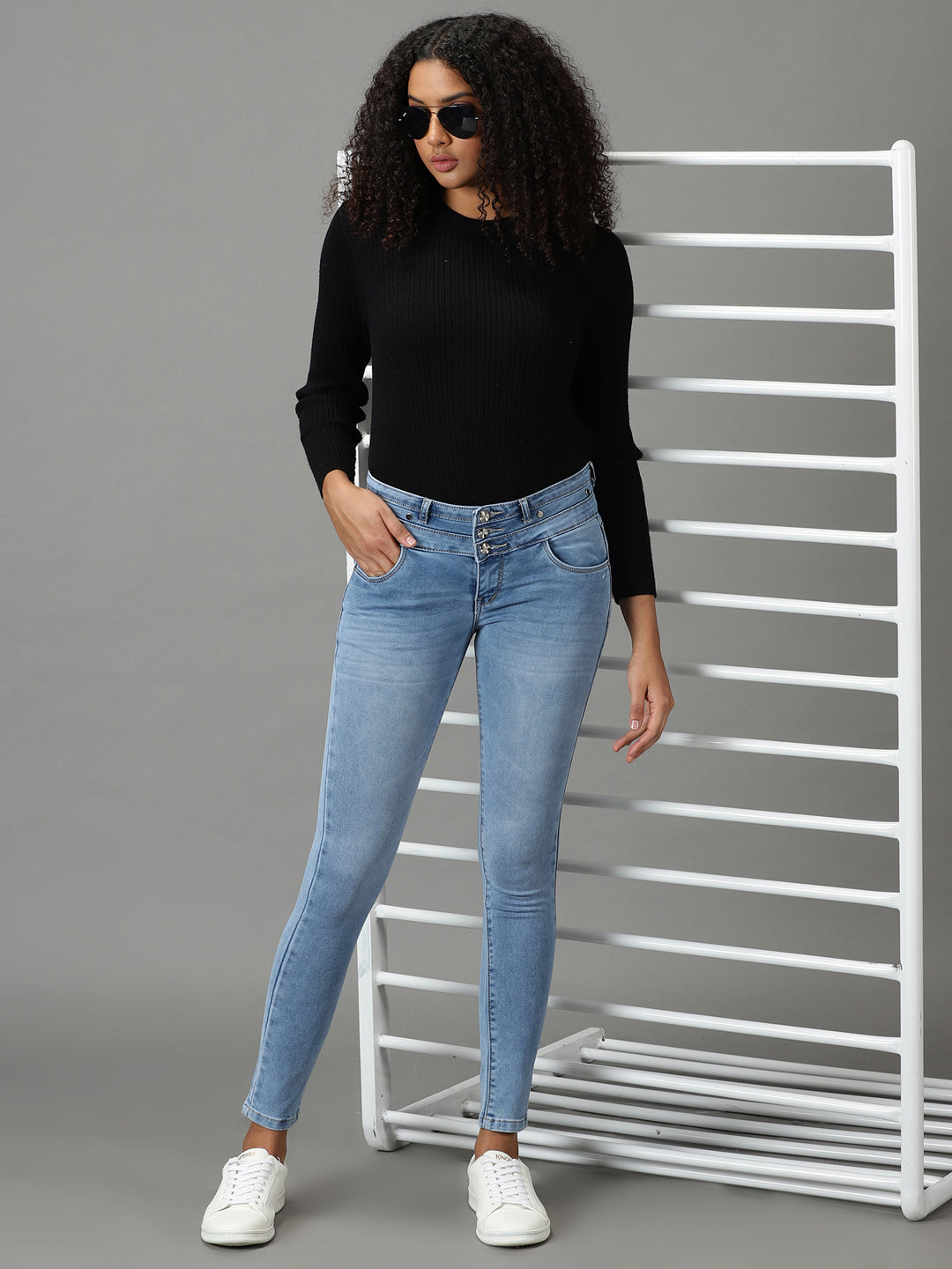 Women's Blue Skinny Fit Light Fade Stretchable Jeans