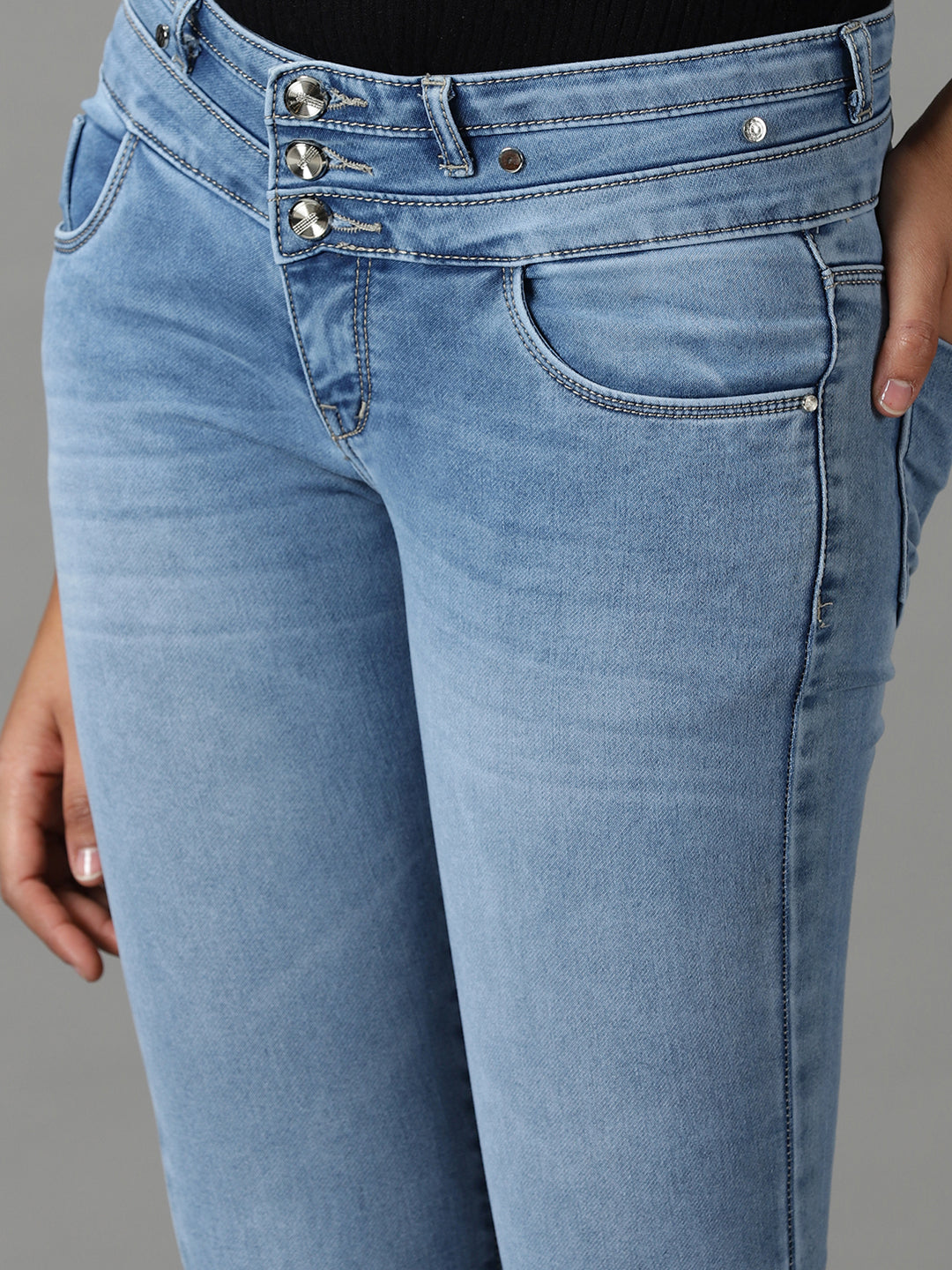 Women's Blue Skinny Fit Light Fade Stretchable Jeans