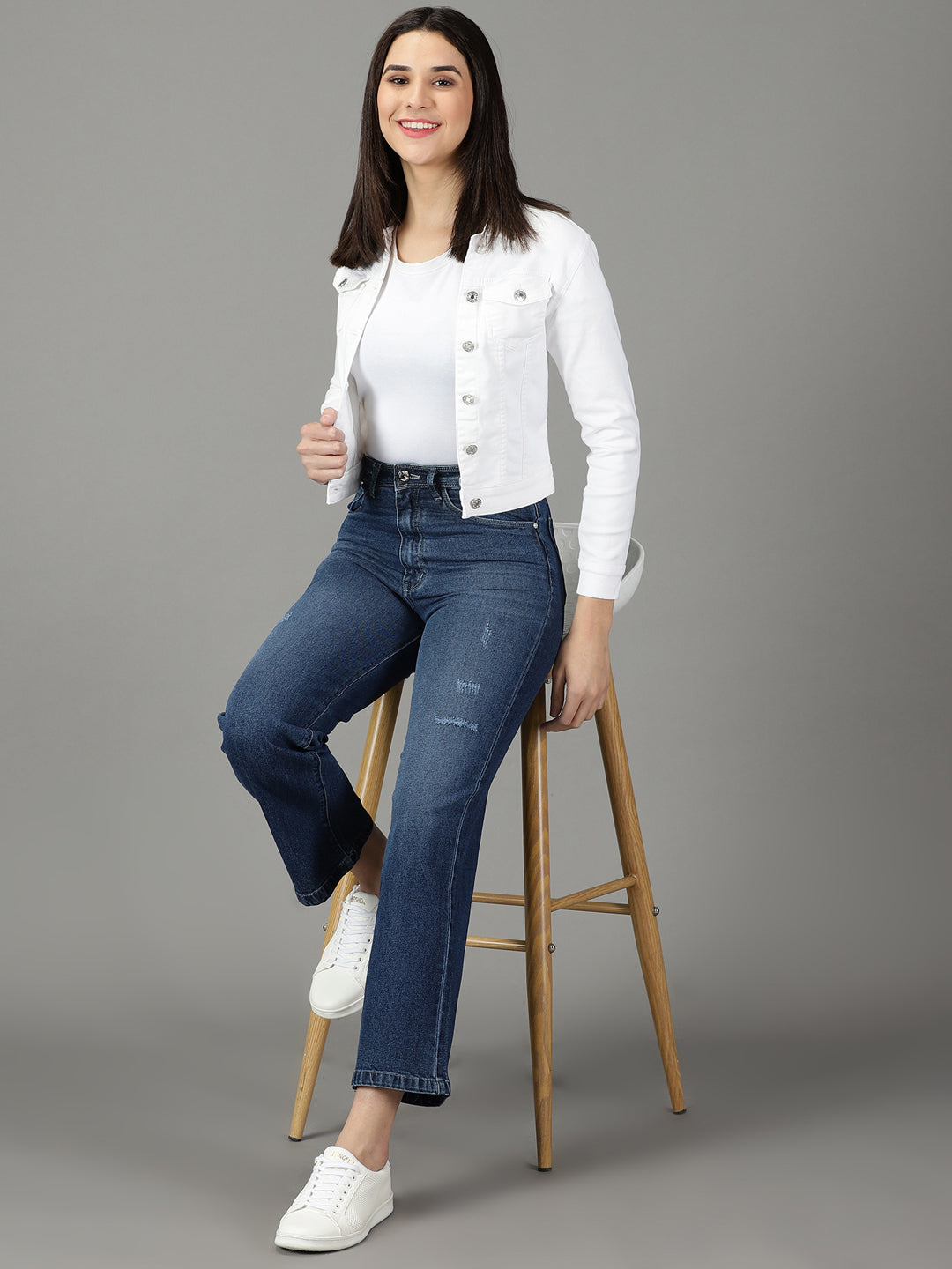 Women's Navy Blue Straight Fit High-Rise Mildly Distressed Light Fade Jeans