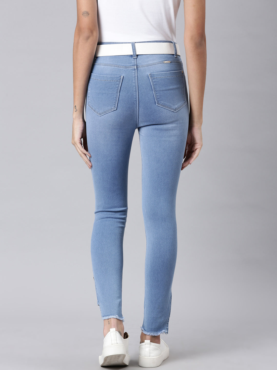 Women's Blue Skinny Fit Light Fade Acid Wash Denim Jeans
