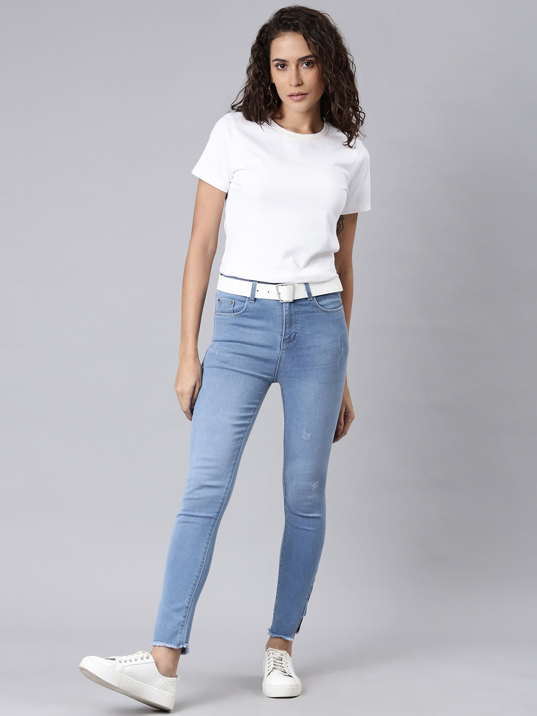 Women's Blue Skinny Fit Light Fade Acid Wash Denim Jeans
