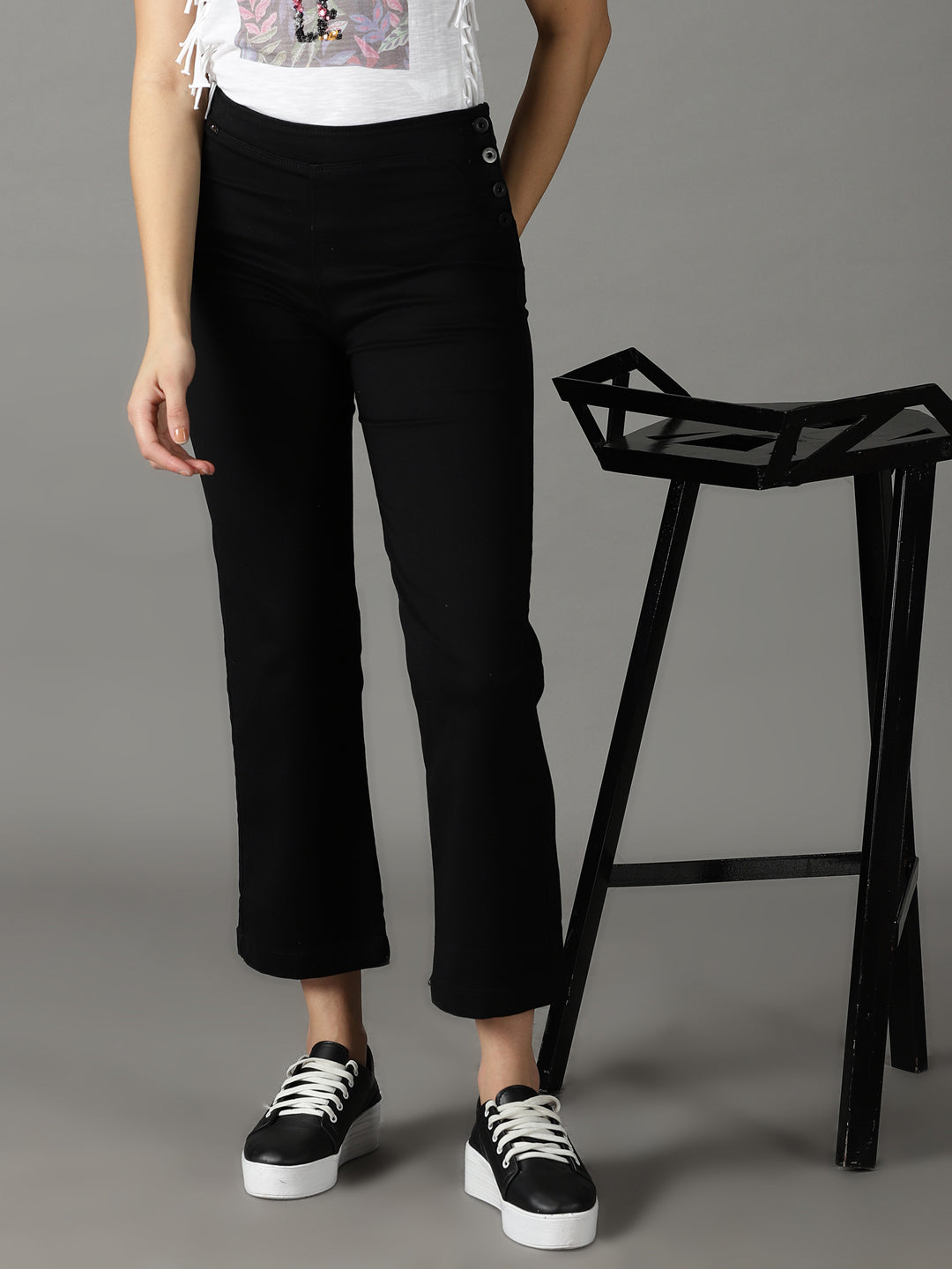 Women's Black Straight Fit Stretchable Cotton Jeans