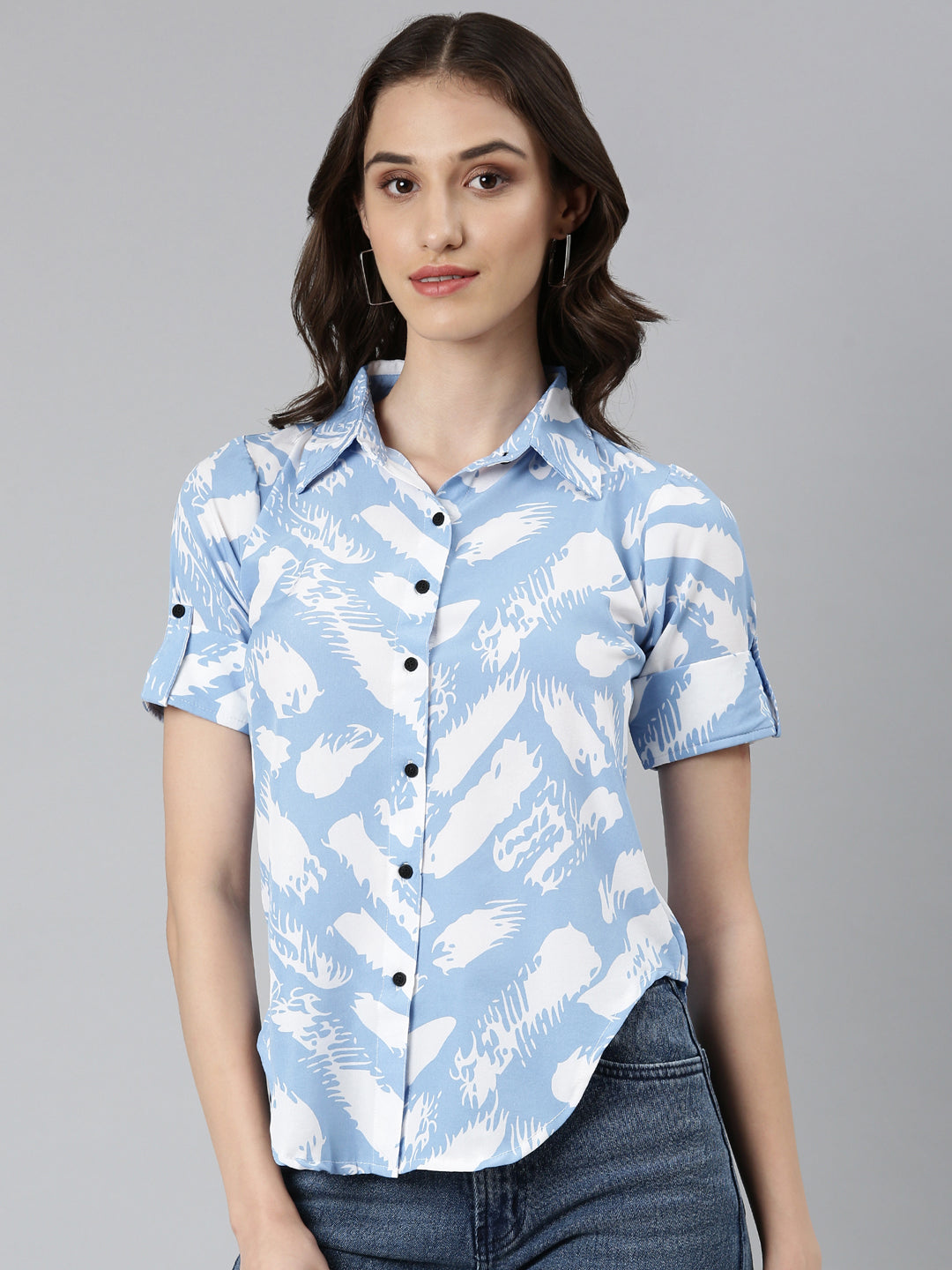Women's Blue Slim Fit Abstract Printed Spread Collar Casual Shirt